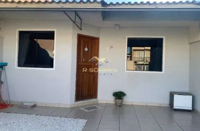 Linda Casa á venda no Campina da Barra em Araucária, com espaço amplo nos fundos, garagem na frente