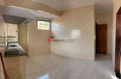 Casa com 2 quartos à venda na Praça das Andorinhas, 64, Santa Maria, São Caetano do Sul