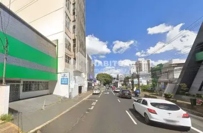 Prédio com 9 salas para alugar no Centro, Uberlândia  por R$ 7.800