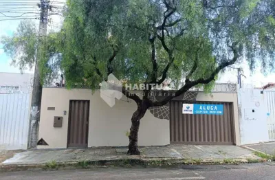 Casa com 3 quartos para alugar no planalto, uberlândia  por r$ 3.000