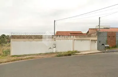 Casa com 2 quartos para alugar no jardim itália, uberlândia  por r$ 2.000