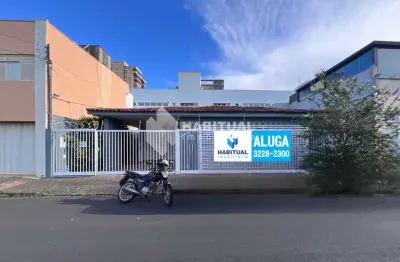 Casa comercial com 3 salas para alugar no osvaldo rezende, uberlândia  por r$ 4.500