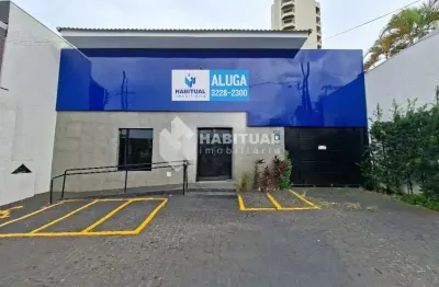 Casa comercial com 4 salas para alugar no Osvaldo Rezende, Uberlândia  por R$ 10.000