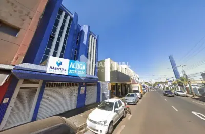 Prédio com 9 salas para alugar no Centro, Uberlândia  por R$ 12.500