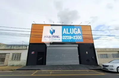 Barracão / Galpão / Depósito com 2 salas para alugar no Brasil, Uberlândia  por R$ 10.000