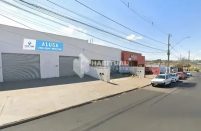 Ponto comercial para alugar no Residencial Pequis, Uberlândia  por R$ 3.000