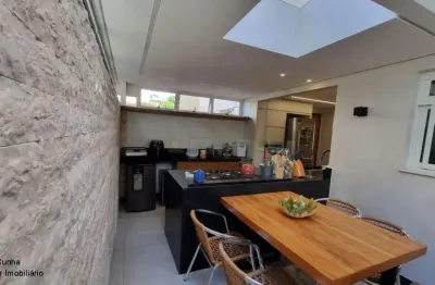 Casa com 3 quartos à venda no Sion, Belo Horizonte 