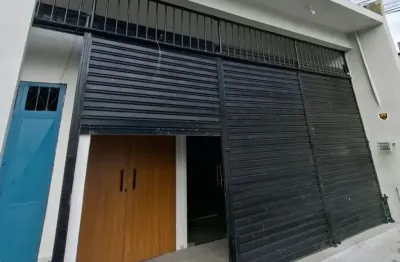 Alugo excelente ponto comercial ( 100 m² da av. djalma batista) r$ 10.000,00