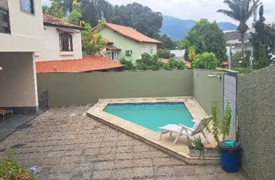 Casa com 4 dormitórios, sendo uma suíte, à venda com 340 m² por r$ 1.249.999 no no condomínio nova barra