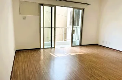 Veja que ótima  oportunidadena tijuca – rua professor gabizo!