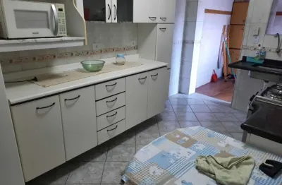 Oportunidade! galinha morta!2 casas - casa da frente 03d 03vg + 1 casa entrada independente próx. metrô