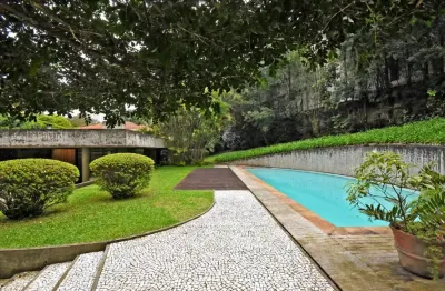 Cidade jardim bairro nobre ótimo terreno muito verde área construída com 976m² terreno 3.100m²