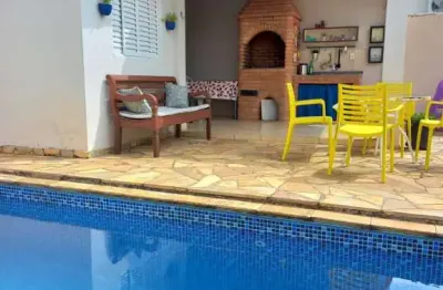 Casa com 3 quartos à venda na Avenida Europa, 75, Jardim Europa, Bragança Paulista