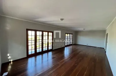 Casa com 3 quartos à venda na Praça Hafiz Abi Chedid, 24, Jardim América, Bragança Paulista