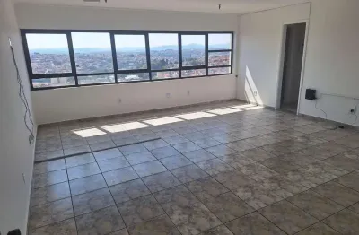 Sala comercial com 1 sala para alugar na Rua Coronel João Leme, 460, 58, Centro, Bragança Paulista