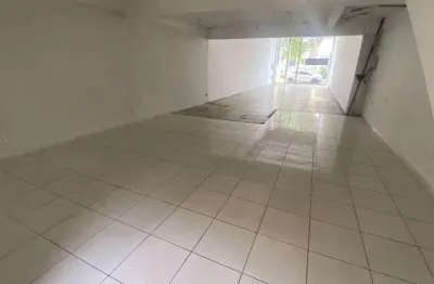 Ponto comercial com 4 salas para alugar na Praça José Bonifácio, 289, Centro, Bragança Paulista