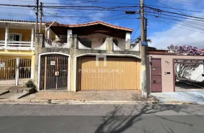 Casa com 4 quartos à venda na Avenida Europa, 12, Jardim Europa, Bragança Paulista