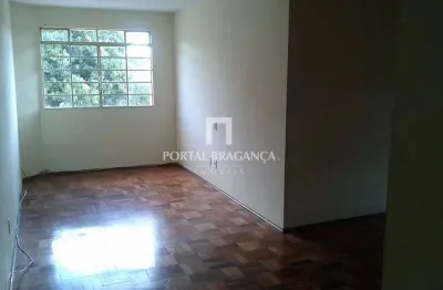 Apartamento com 3 quartos para alugar na Rua Coronel Assis Gonçalves, 727, Centro, Bragança Paulista