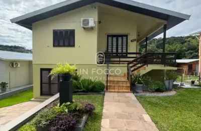 Casa com 4 quartos à venda no Simonaggio, Garibaldi 