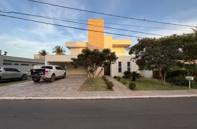 Sobrado em condomínio fechado à venda no Jardins Viena com 4 suítes