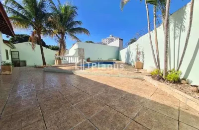 Casa com 7 quartos à venda no Jardim Nasralla, Bauru 