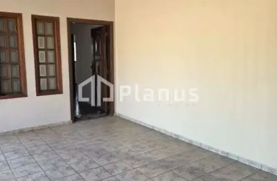 Casa com 3 quartos para alugar na Vila Giunta, Bauru 