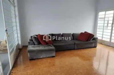 Casa com 5 quartos para alugar na Vila Cidade Universitária, Bauru 