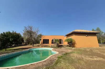 Chacara com 4 quartos e piscina no condominio vale das laranjeiras em indaiatuba sp.