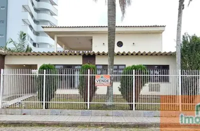 Casa com 3 quartos à venda na Rua Augusto Severo, Centro, Tubarão