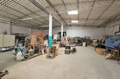 Barracão / Galpão / Depósito com 3 salas à venda na Rua Fábio Constantini, 10, Grajaú, São Paulo