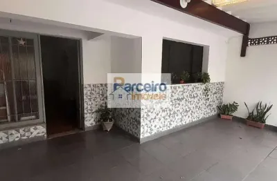 Casa térrea com quintal 02 vagas garagem e 02 dormitórios à venda, 65 m² por r$ 650.000,00 - penha