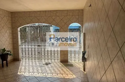 Lindo sobrado tipo casa, 115 m² de área construída e 125 m2 de terreno;