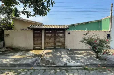 Casa para Venda em Itanhaém, Gaivotas, 2 dormitórios, 1 suíte, 2 banheiros, 2 vagas