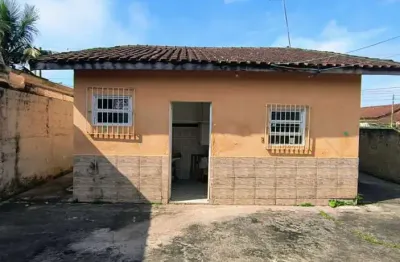 Casa para Venda em Itanhaém, Gaivotas, 2 dormitórios, 1 banheiro, 2 vagas