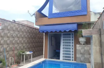 Casa para Venda em Itanhaém, Gaivotas, 3 dormitórios, 2 suítes, 1 banheiro, 2 vagas