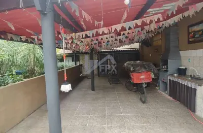 Casa para venda em itanhaém, jardim oásis, 4 dormitórios, 2 suítes, 1 banheiro, 3 vagas