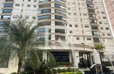 Apartamento 97m2 3 vagas 2 suites + 2 banheiros e depósito na garagem