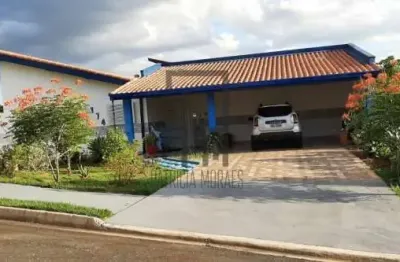 Linda casa estilo colonial 3 suítes em meio à natureza, village ipanema 2