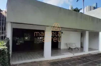 Vende-se apartamento de 184m² no bairro de casa forte