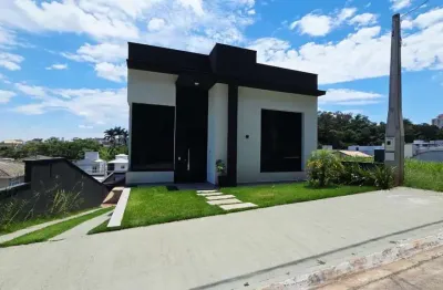 Condomínio villa verde jundiaí - casa semi térrea para locação no condomínio villa verde em jundiaí