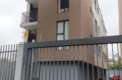 Apartamento semi novo desocupado, com churrasqueira na sacada