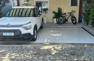 Casa alto padrão para venda, pitangueiras, 3 dormitórios, 1 suíte, 3 banheiros, 2 vagas