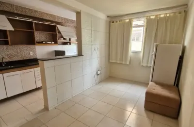 Apartamento 2/4 nascente Semi mobiliado em Lauro de Freitas.