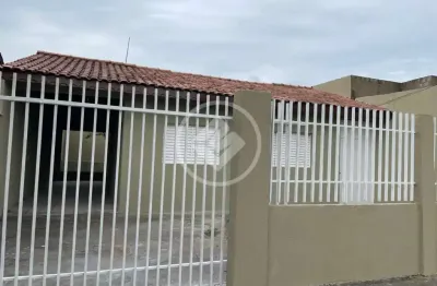 Casa condomínio residencial coxipones, dois quartos, banheiro social, quintal espaçoso, terreno 10x20, sala ampla, região do coxipó, valor r$ 299.900,00 codigo: 103525