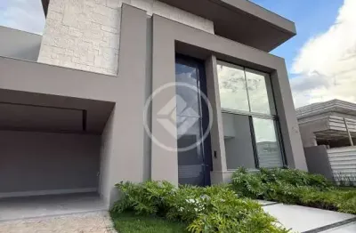 Mansão de luxo no supremo italia, projeto assinado pela ilana santiago, acabamento todo no porto belo, 4 suítes sendo uma master com closet e sacada com vista pra piscina, com elevador. codigo: 106929