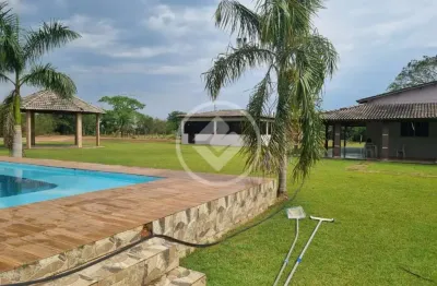 Pousada e pesqueiro pantanal região de barão de melgaço a beira do rio cuiabá com a baia de chacororé nos fundo codigo: 107130