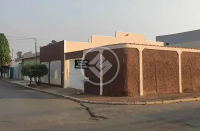 Ampla casa com excelente localizalção no bairro cpa iv codigo: 103470