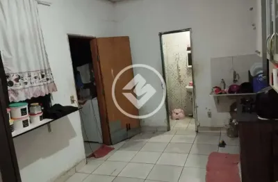 Vende-se 3 casas em área de 300 m² no bairro parque do lago - 3 peças cada - várzea grande (mt) - valor: r$ 192.600,00 codigo: 107200