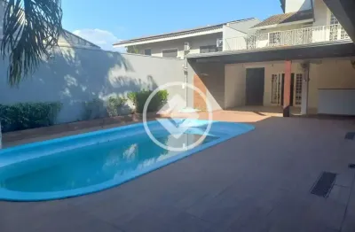 Vende-se sobrado alto padrão em condomínio fechado - 5 quartos, 1 suíte master, com planejados, 400 m² com piscina - residencial jd. itália ii - cuiabá (mt) - valor: r$ 1. 850.000,00 codigo: 107191
