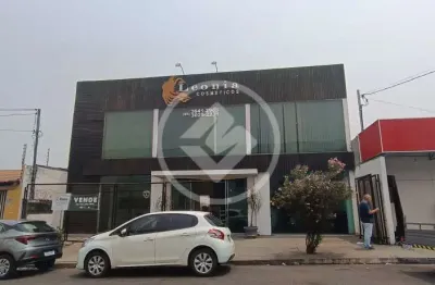 Prédio comercial localizado no cpa 1 próximo ao terminal cpa ! codigo: 106995